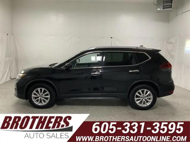 2018 Nissan Rogue SV for sale in Sioux Falls, SD