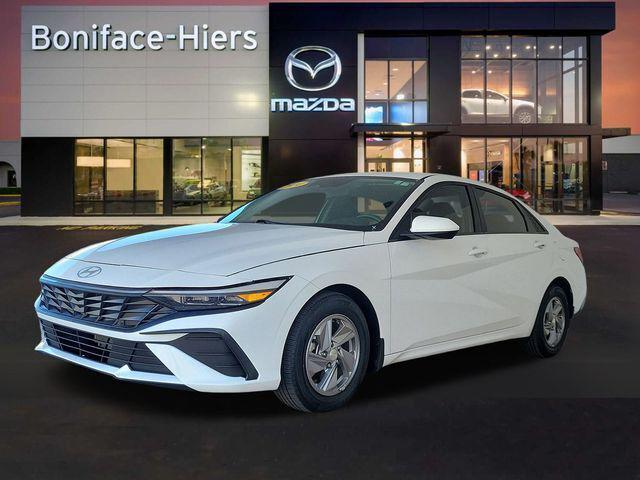 2024 Hyundai Elantra SE 2024 Hyundai Elantra SE