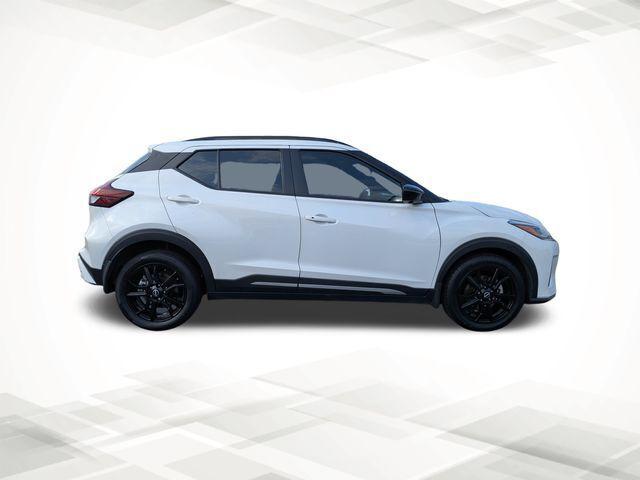 2023 Nissan Kicks SR Xtronic CVT