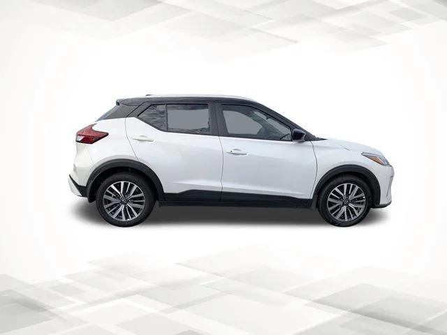 2023 Nissan Kicks SV Xtronic CVT