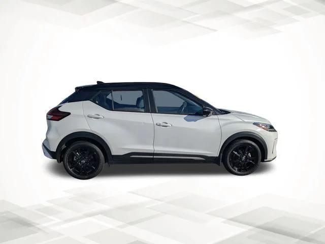 2023 Nissan Kicks SR Xtronic CVT