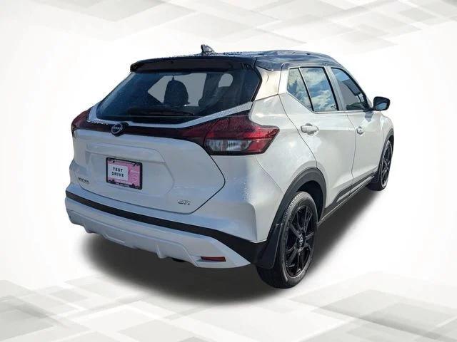 2023 Nissan Kicks SR Xtronic CVT