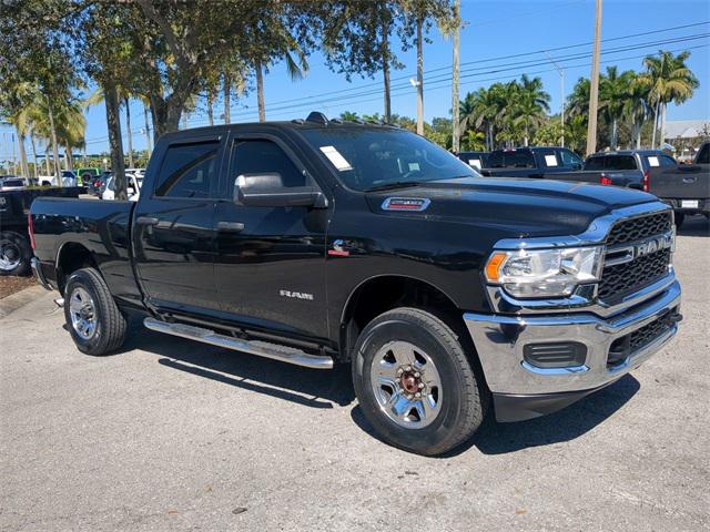 2022 RAM 2500 Tradesman Crew Cab 4x4 64 Box 2022 RAM 2500 Tradesman Crew Cab 4x4 64 Box