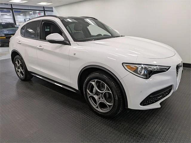2022 Alfa Romeo Stelvio Ti AWD