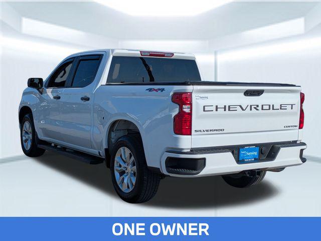 2023 Chevrolet Silverado 1500 4WD Crew Cab Short Bed Custom