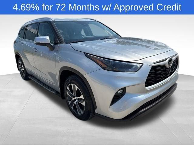 2022 Toyota Highlander XLE 2022 Toyota Highlander XLE