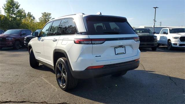 2023 Jeep Grand Cherokee Altitude 4x4 2023 Jeep Grand Cherokee Altitude 4x4
