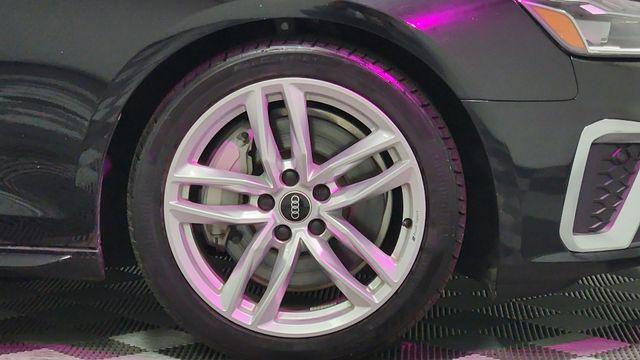 2023 Audi A4 Premium Plus 45 TFSI S line quattro S tronic