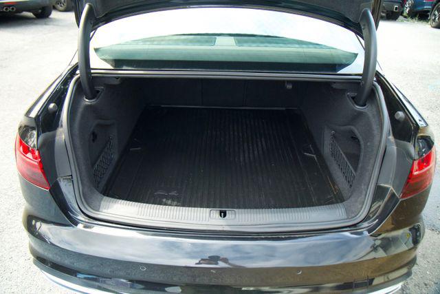 2023 Audi A4 Premium Plus 45 TFSI S line quattro S tronic