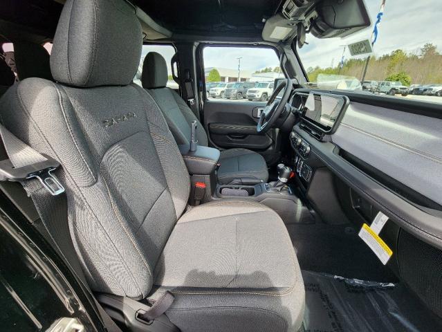 2024 Jeep Wrangler 4-Door Sahara 4x4