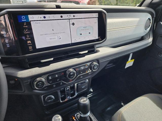 2024 Jeep Wrangler 4-Door Sahara 4x4