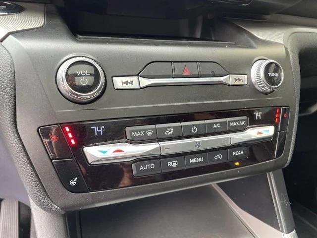 2020 Ford Explorer XLT 2020 Ford Explorer XLT