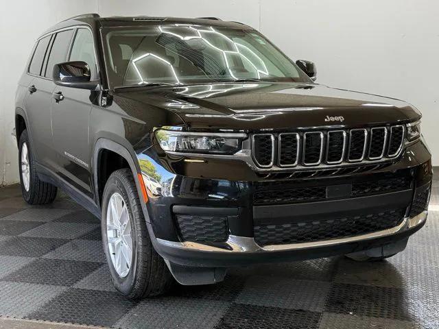 2024 Jeep Grand Cherokee L Laredo 4x4