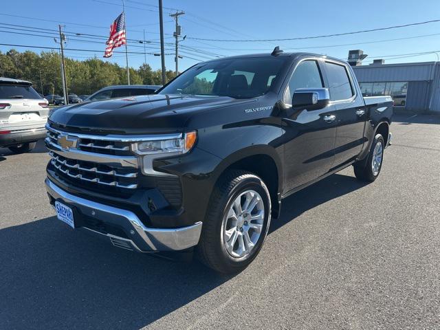 2023 Chevrolet Silverado 1500 4WD Crew Cab Short Bed LTZ