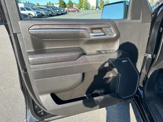 2023 Chevrolet Silverado 1500 4WD Crew Cab Short Bed LTZ