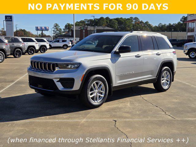 2025 Jeep Grand Cherokee GRAND CHEROKEE LAREDO X 4X2