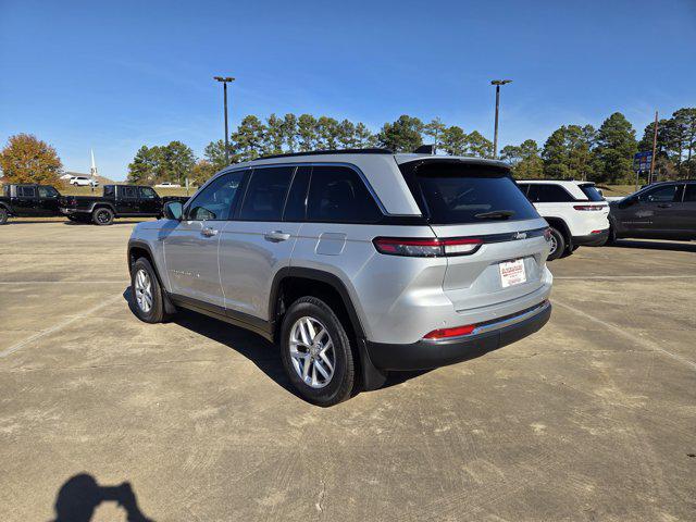 2025 Jeep Grand Cherokee GRAND CHEROKEE LAREDO X 4X2