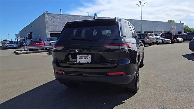 2025 Jeep Grand Cherokee Altitude X 4x4