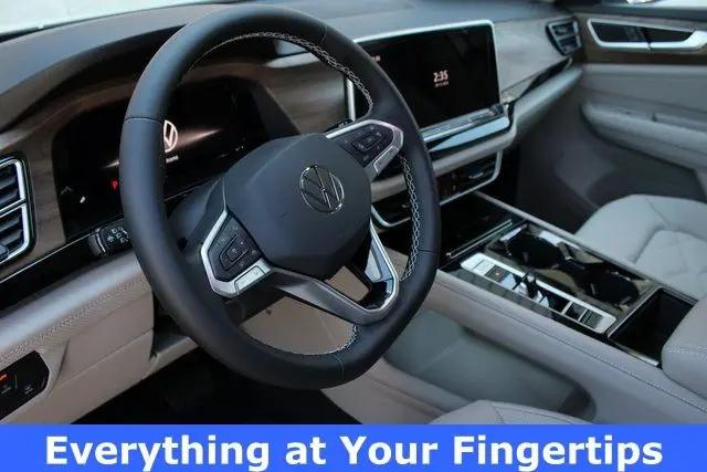 2026 Volkswagen Atlas SE with Technology