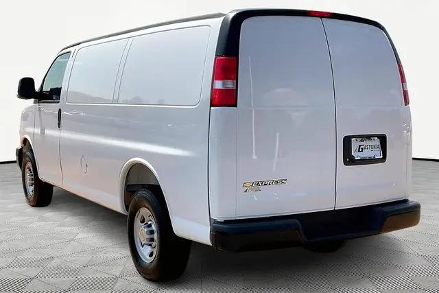 2025 Chevrolet Express Cargo Van RWD 3500 Regular Wheelbase WT