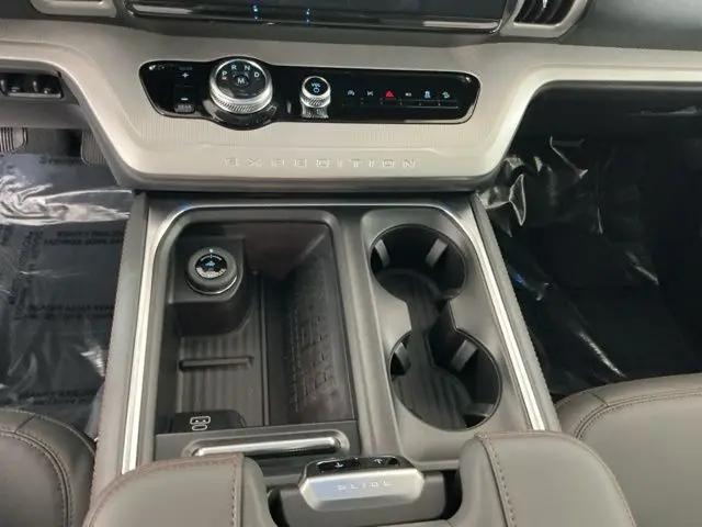 2025 Ford Expedition Active MAX