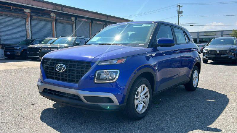 2025 Hyundai Venue SE