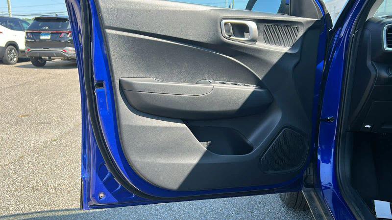2025 Hyundai Venue SE