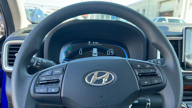 2025 Hyundai Venue SE