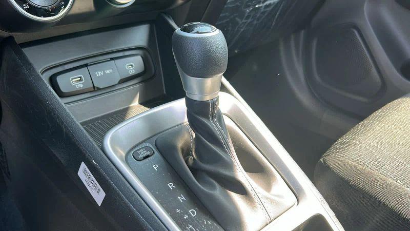 2025 Hyundai Venue SE