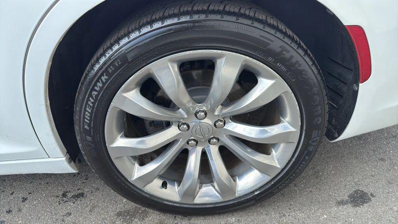 2019 Chrysler 300 Touring