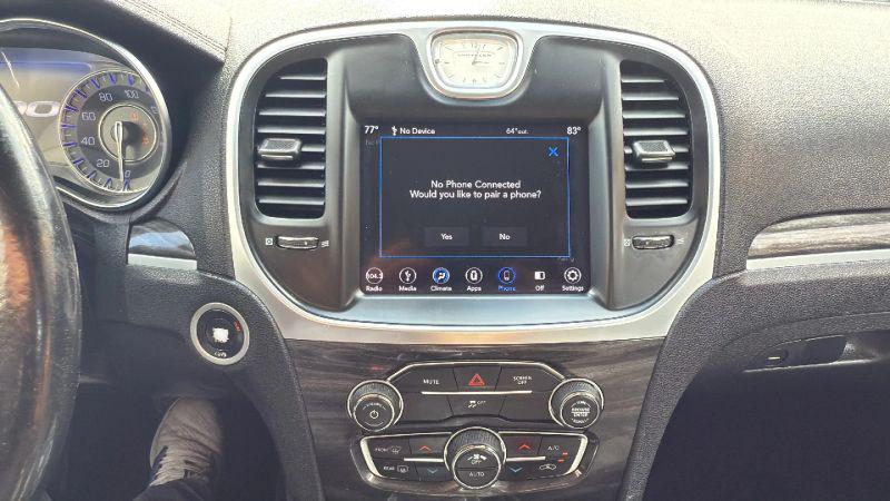 2019 Chrysler 300 Touring
