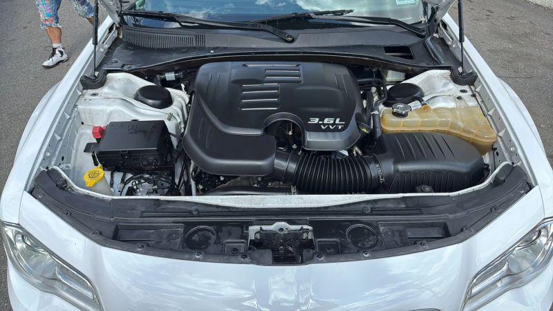 2019 Chrysler 300 Touring
