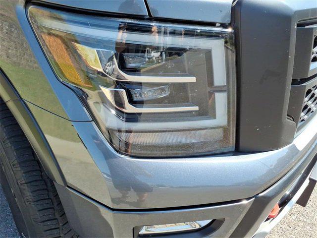2021 Nissan TITAN Crew Cab PRO-4X 4x4