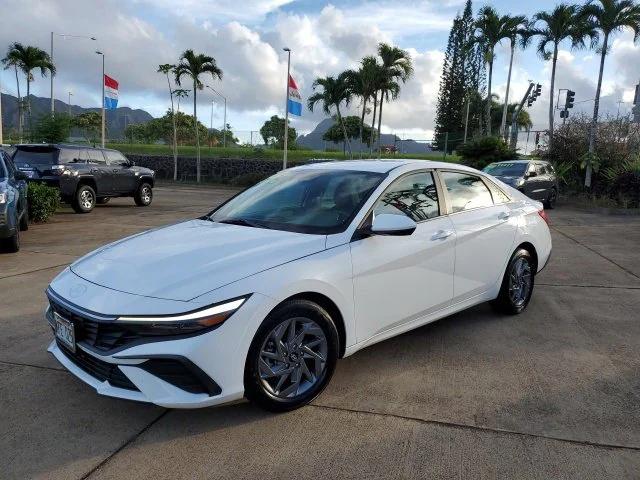 2024 Hyundai Elantra SEL 2024 Hyundai Elantra SEL