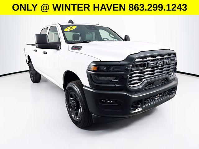 2025 RAM 3500 Tradesman Crew Cab 4x4 64 Box