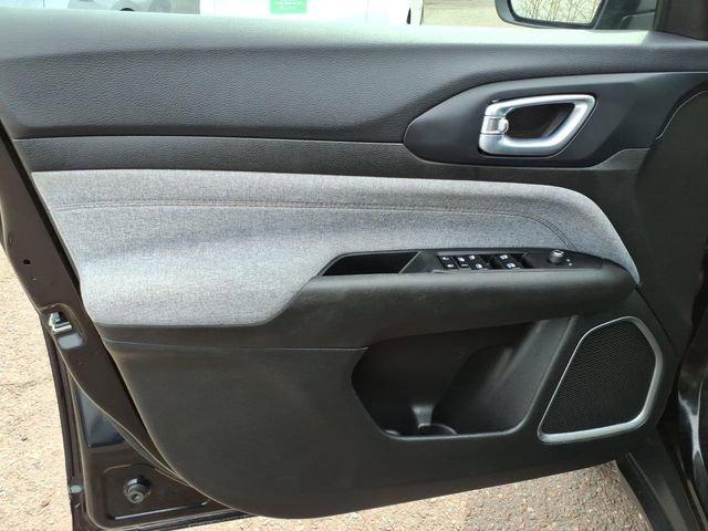 2024 Jeep Compass Latitude Lux FWD