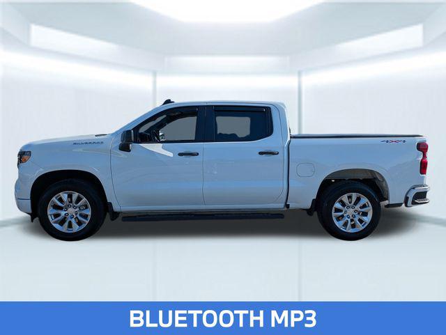 2023 Chevrolet Silverado 1500 4WD Crew Cab Short Bed Custom