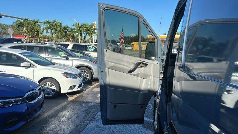 2018 Mercedes-Benz Sprinter 2500 Standard Roof V6
