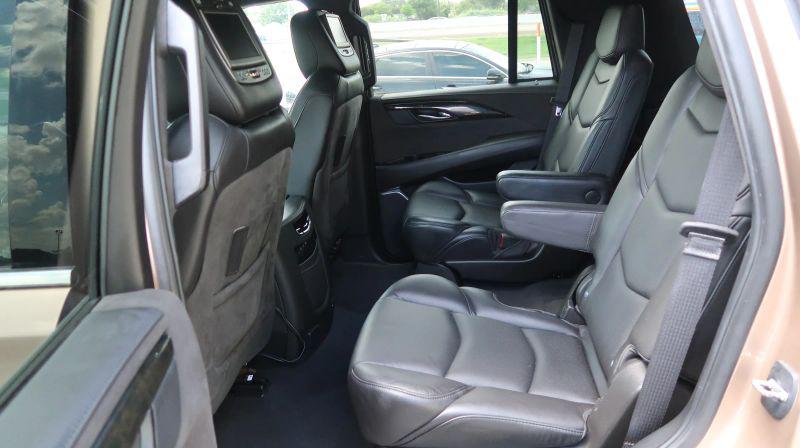 2020 Cadillac Escalade 4WD Platinum