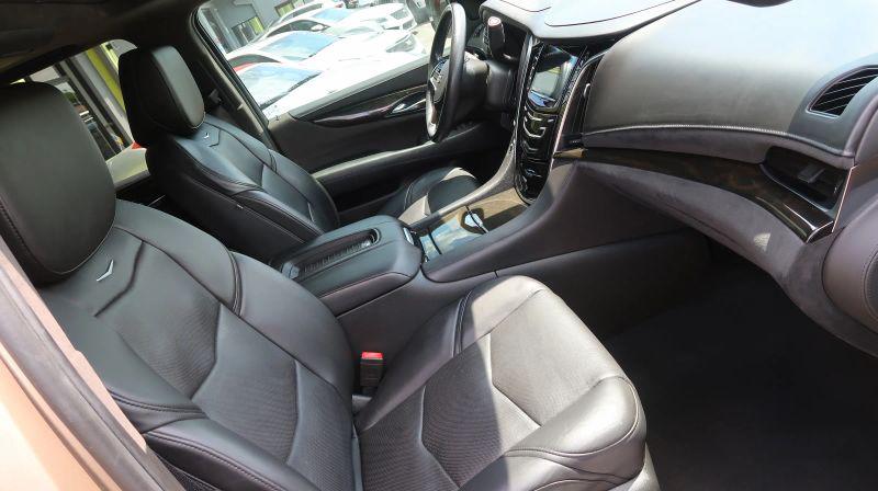 2020 Cadillac Escalade 4WD Platinum