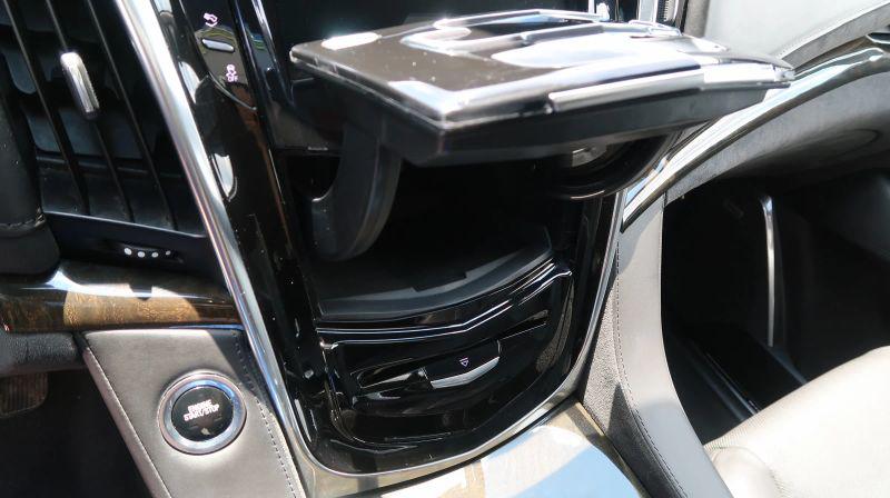 2020 Cadillac Escalade 4WD Platinum