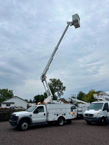 2009 Ford F-550 Base