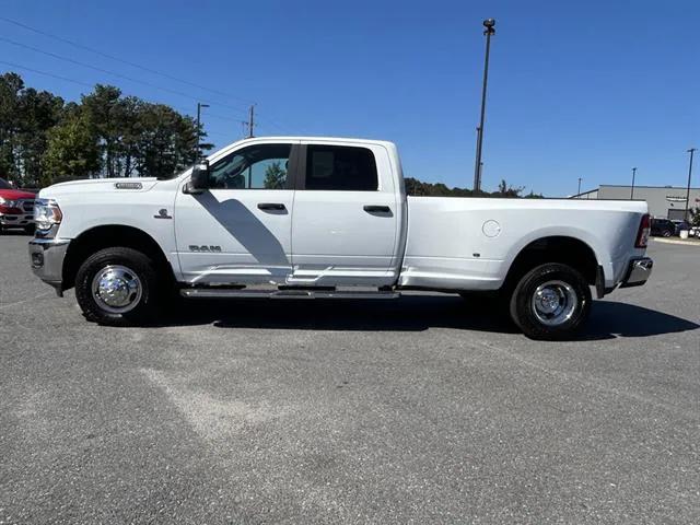 2024 RAM 3500 Big Horn Crew Cab 4x4 8 Box 2024 RAM 3500 Big Horn Crew Cab 4x4 8 Box