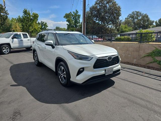 2021 Toyota Highlander XLE 2021 Toyota Highlander XLE