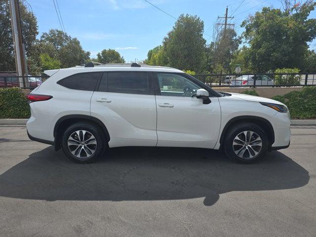 2021 Toyota Highlander XLE 2021 Toyota Highlander XLE