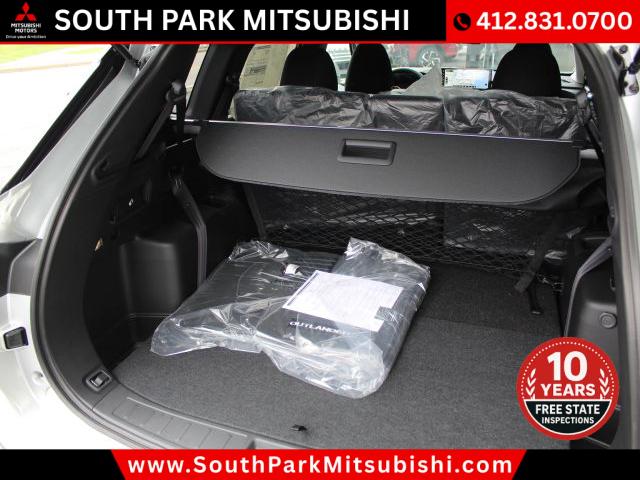 2025 Mitsubishi Outlander ES 2.5 S-AWC