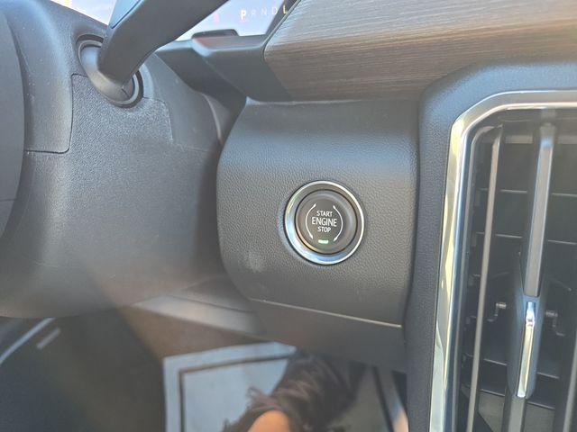 2026 GMC Acadia Denali AWD