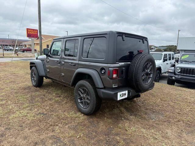 2025 Jeep Wrangler 4-Door Summit 4x4