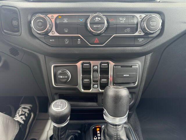 2025 Jeep Wrangler 4-Door Summit 4x4