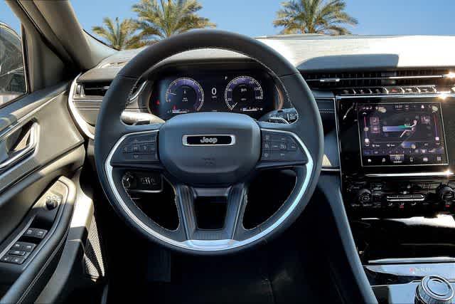 2025 Jeep Grand Cherokee Altitude 4x2